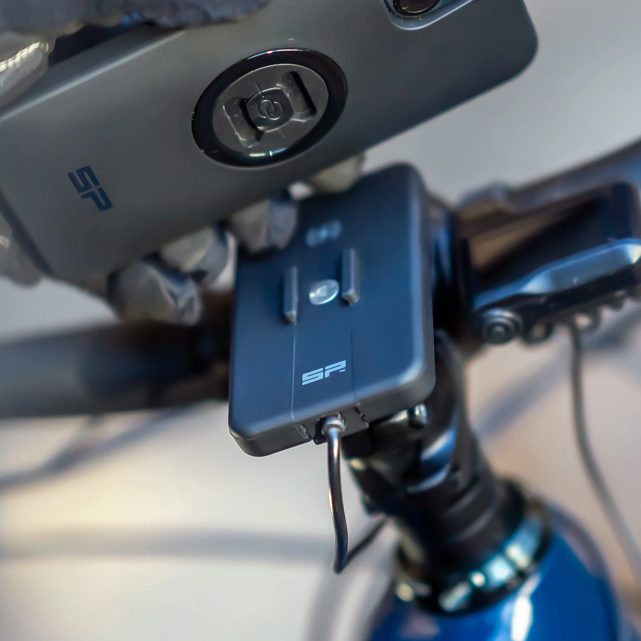 Cable Wireless Charger - Image 3